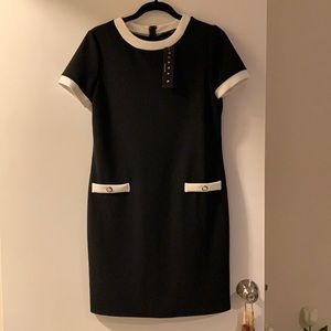 Tiana B. Stretchy size 10